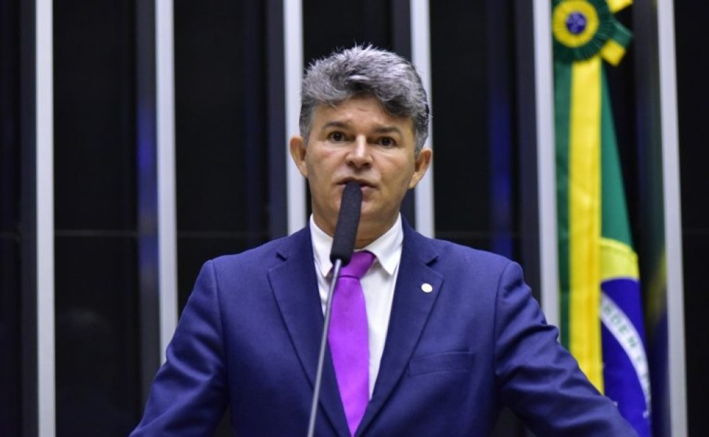 Projeto muda forma de cálculo de impostos sobre imóveis e veículos