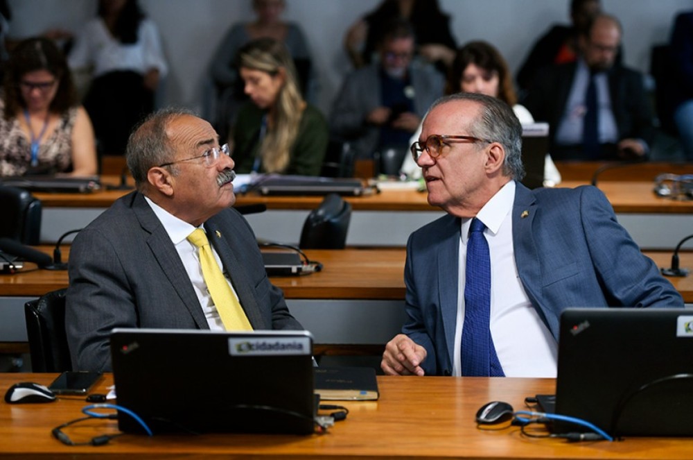 CCT aprova incentivo fiscal à doação de equipamentos para universidades
