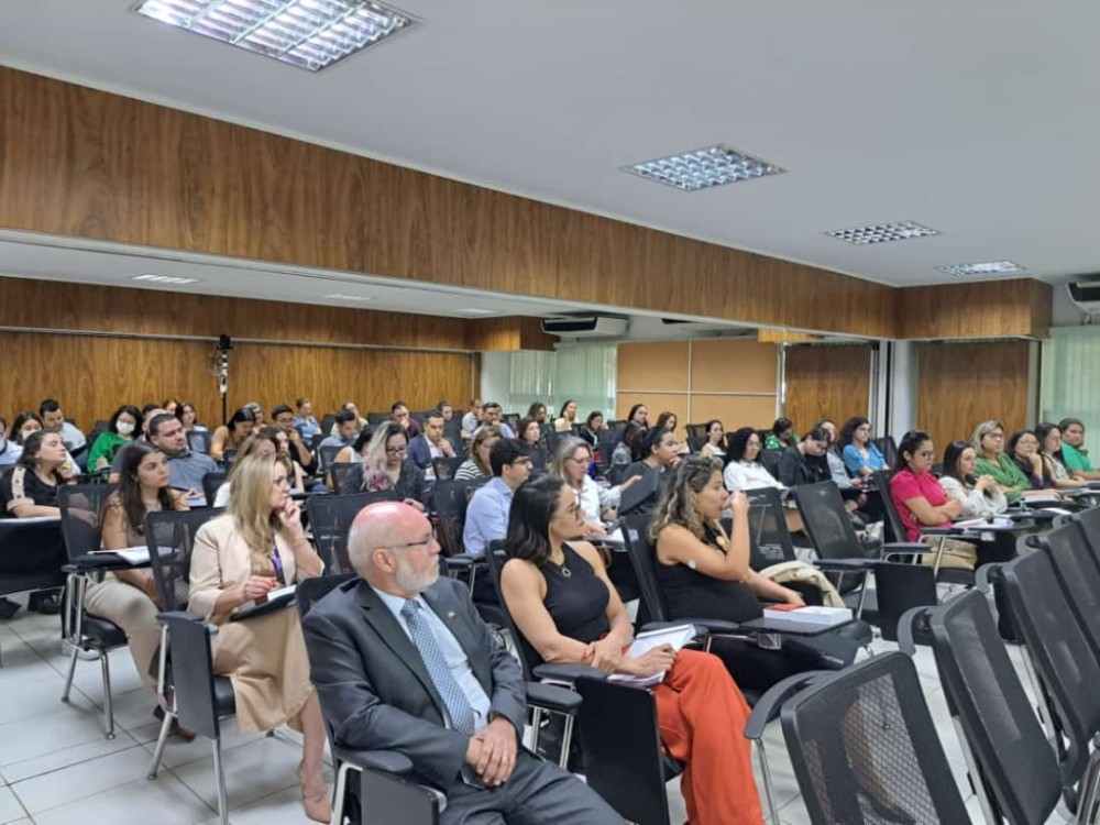PGE-MT capacita servidores sobre aspectos práticos da Nova Lei de Licitações e Contratos