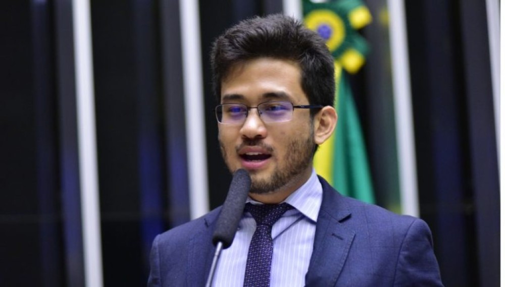 Projeto prevê até 5 anos de prisão para quem invadir espaço aéreo de presídios com drone