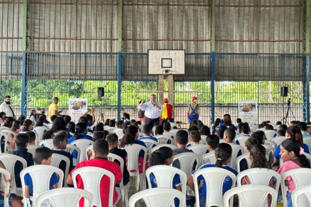 Primeira semana de apresentações contempla cerca de cinco mil alunos