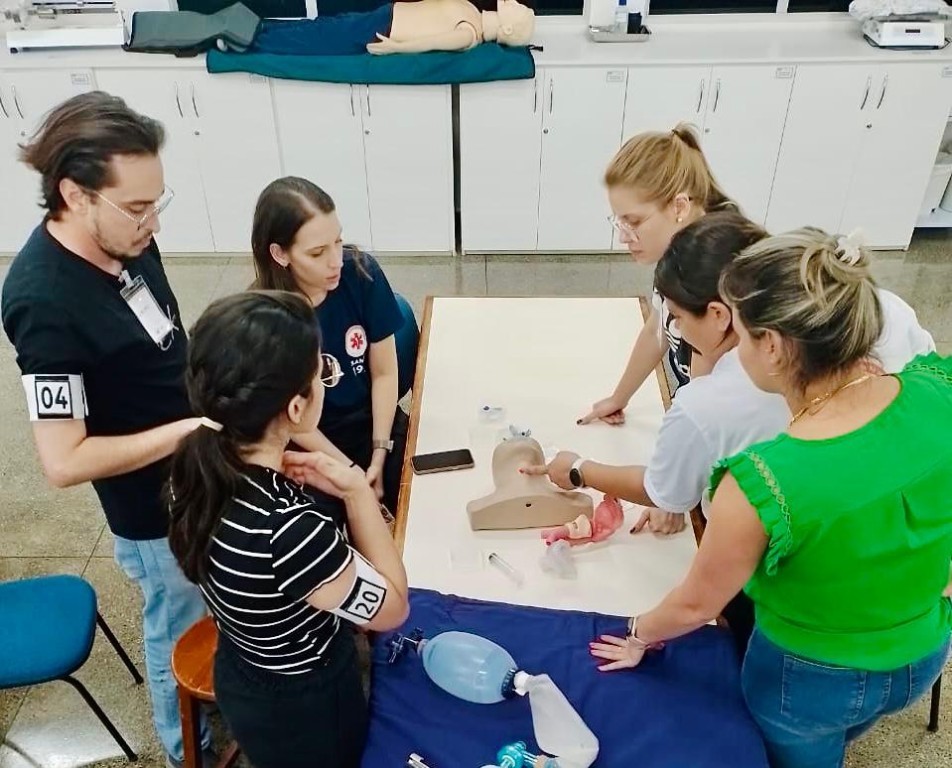 Samu capacita 91 médicos que atuam em cinco municípios do Estado