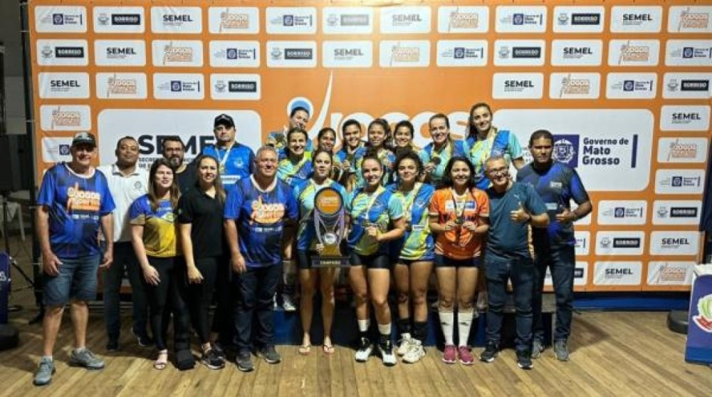 Voleibol sorrisense feminino se prepara para a Copa Batom em Lucas do Rio Verde