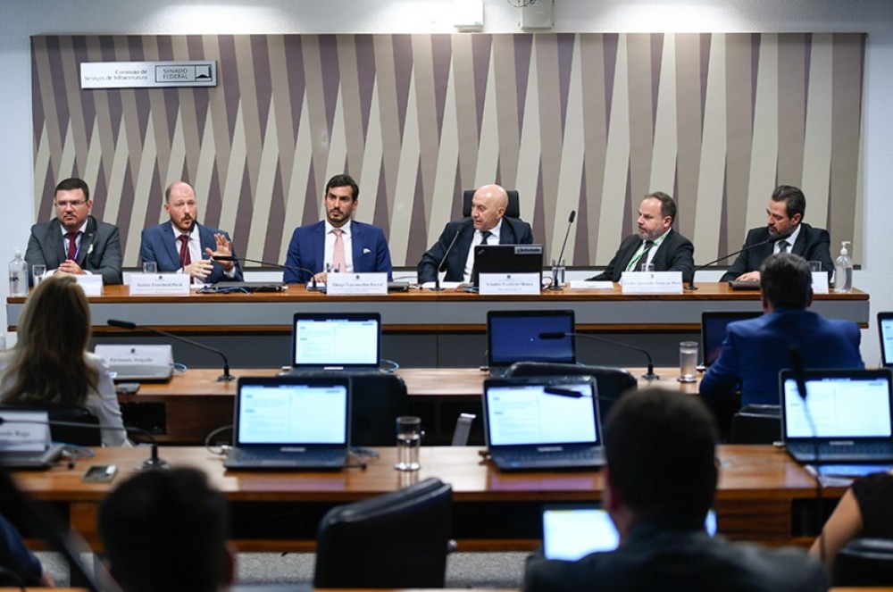 Brasil pode produzir 1,8 bi de toneladas ao ano de hidrogênio, mostra debate