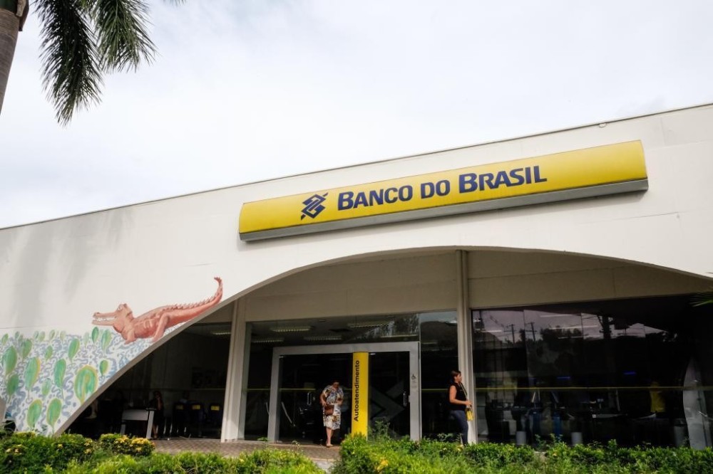 Governo de MT paga salário dos servidores estaduais nesta quarta-feira (28)