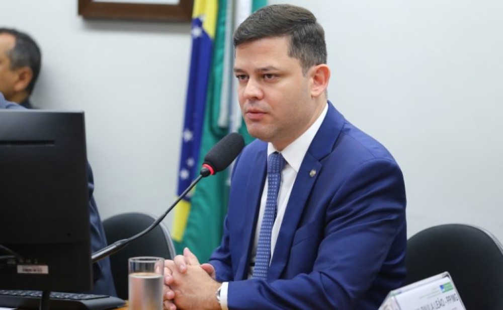 Projeto autoriza produtor rural a explorar áreas onde a vegetação nativa se recompôs