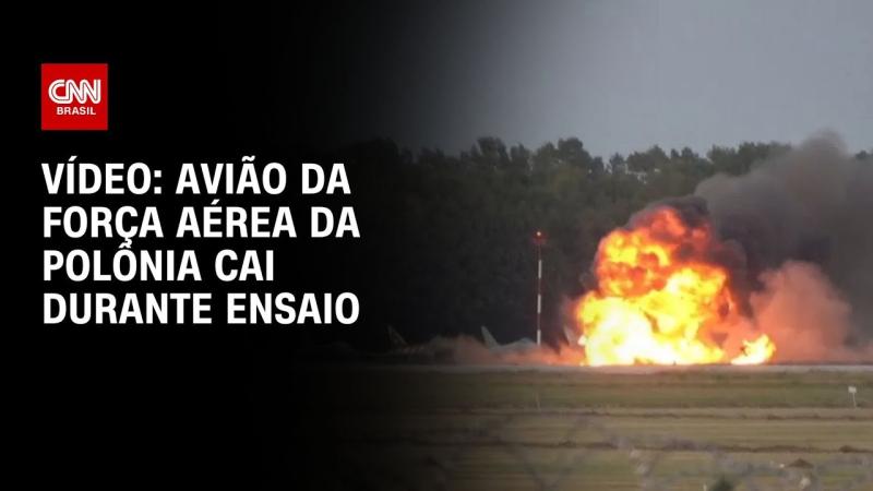 Avião da Força Aérea da Polônia cai e explode durante ensaio para show